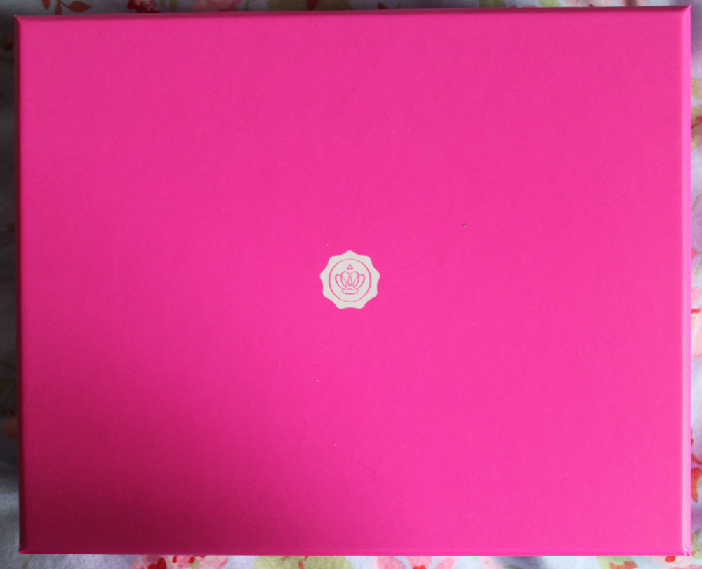 Glossy Box Valentines Special 2012 - A LITTLE OBSESSED