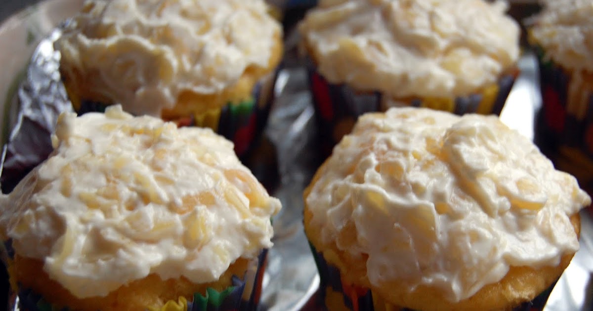 The Adventures of MiniMartha Pineapple Bliss Cupcakes
