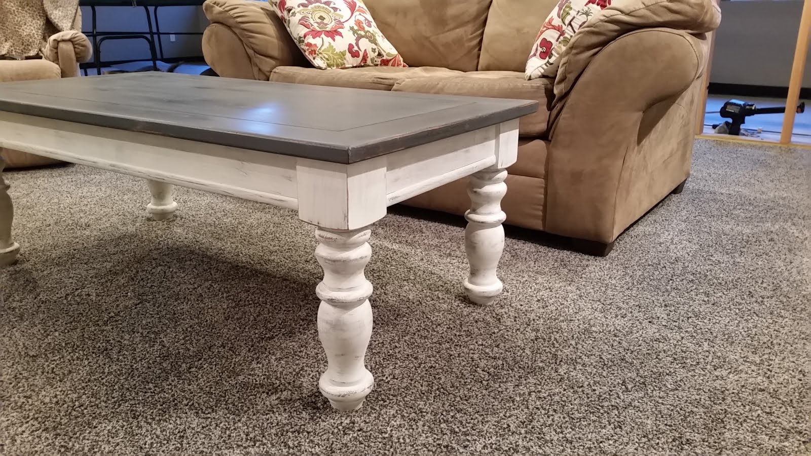 Little House on the Corner Chalk Paint Coffee Table Makeover