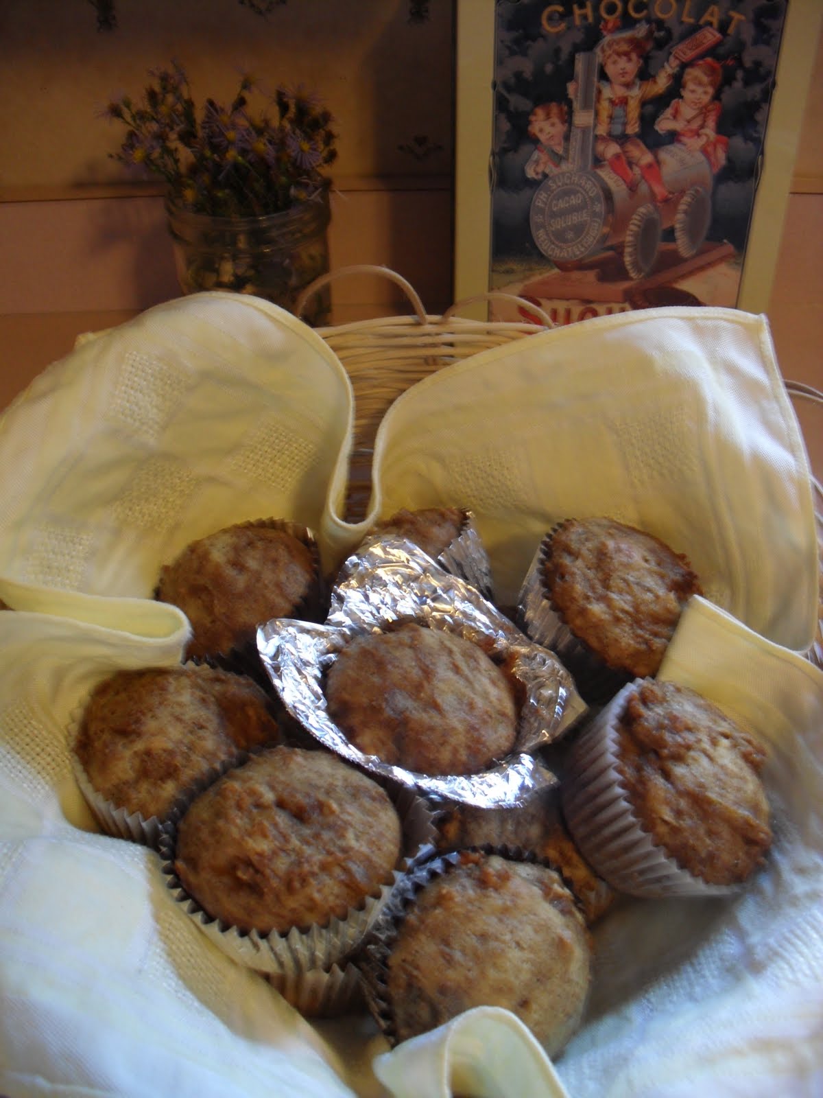 InTheKitchen Simple Substitute For Cupcake Liners cooking. reading