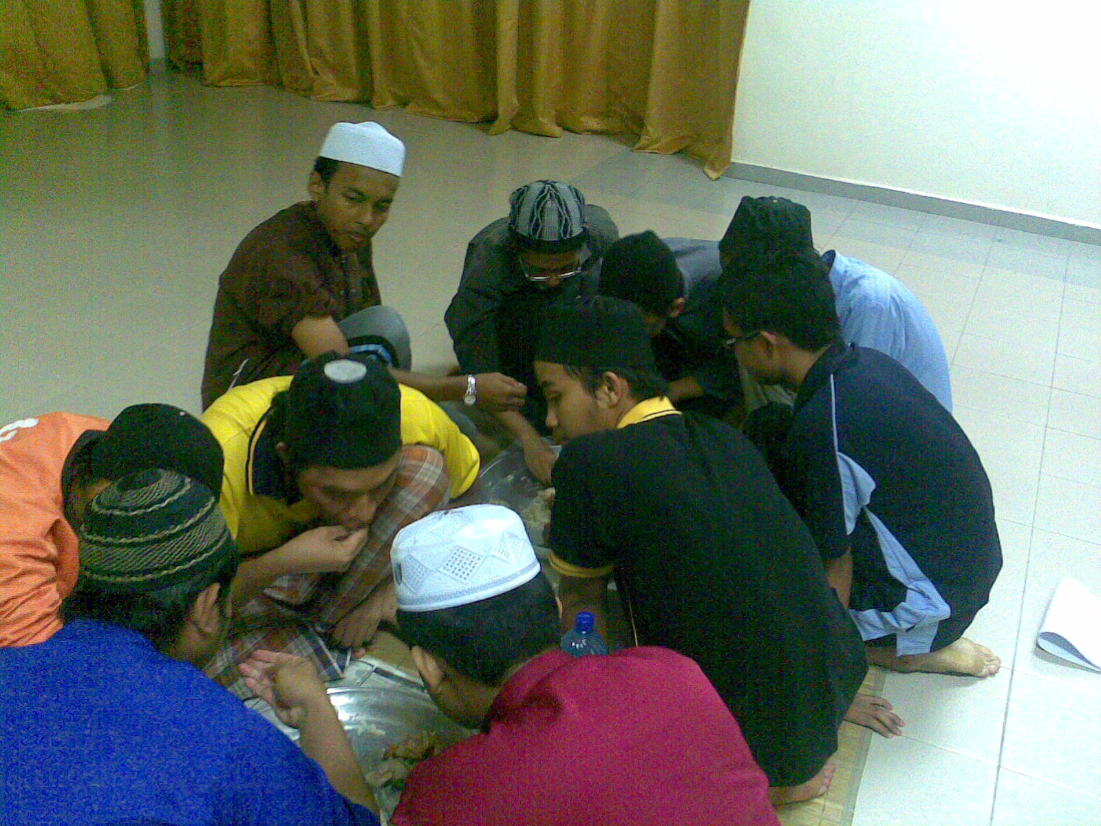 Cerita Cipap Aku http://www.pic2fly.com/Cerita+Cipap+Aku.html