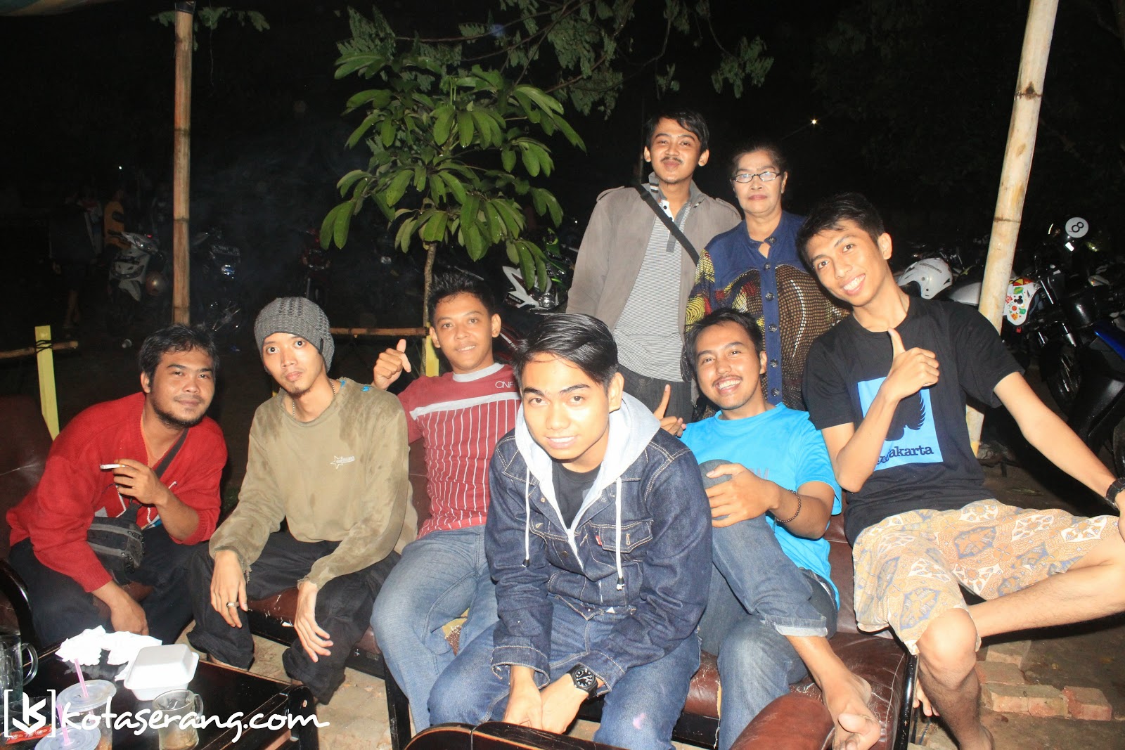 Event - Akustik Asik By: kedaiceriaa, CiRKoRM dan KotaSerang Event - Akustik Asik By: kedaiceriaa, CiRKoRM dan KotaSerang