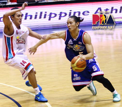 Alex Cabagnot Images