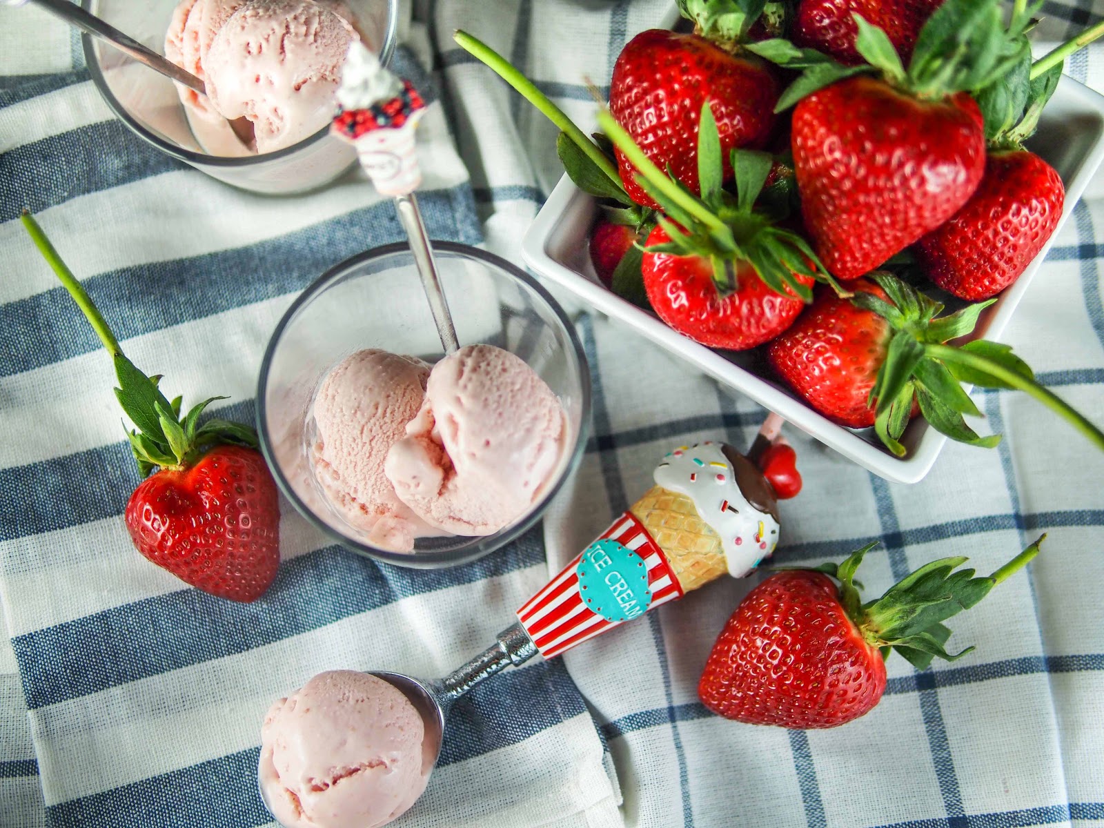 Foodmanna Strawberry honey yogurt ice cream