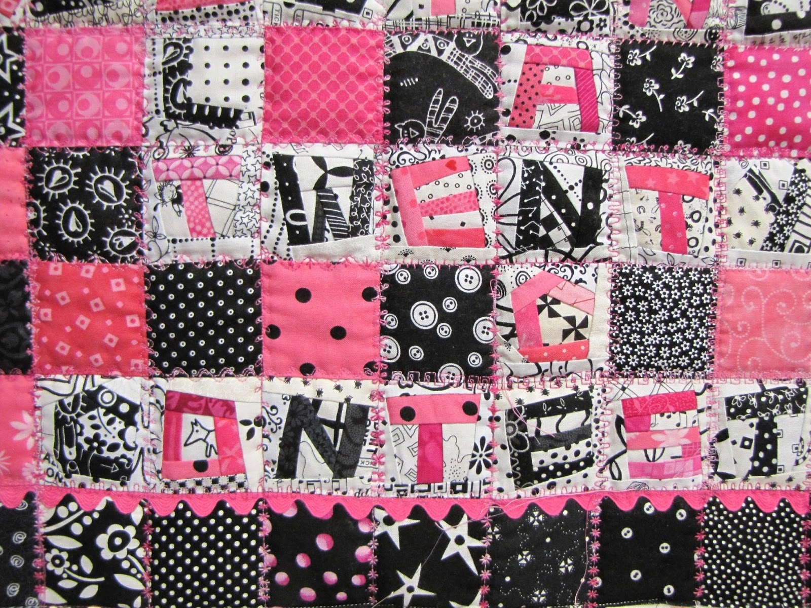 Quilt Art Star Quilt Alliance Twenty Contest Voting open for 2 days