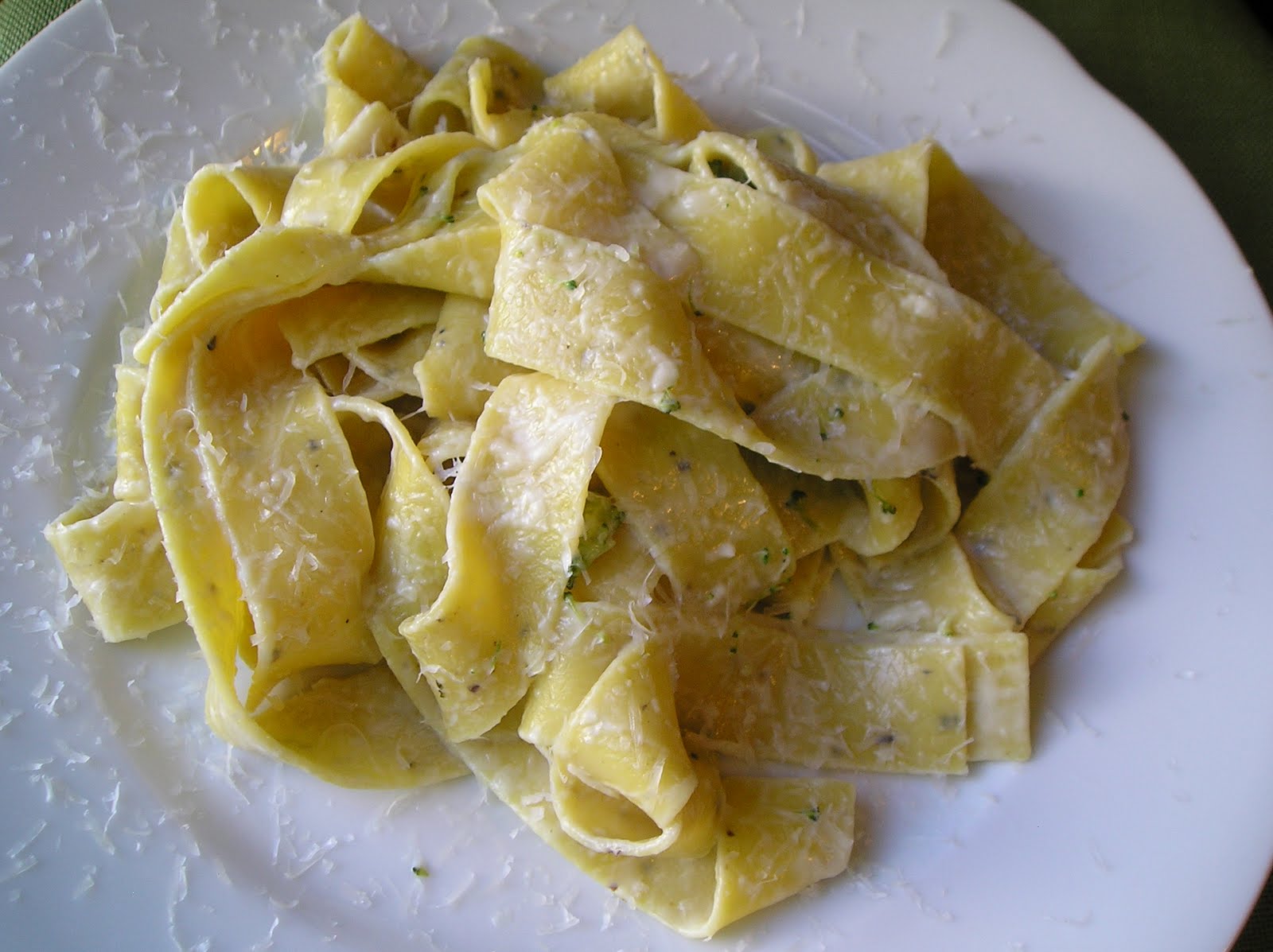 Lemon Pepper Pappardelle with Roasted Garlic Pasta Sauce Edesia's
