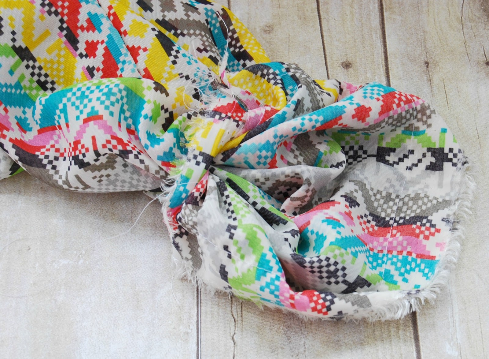 How to make a simple infinity scarf Girl Loves Glam