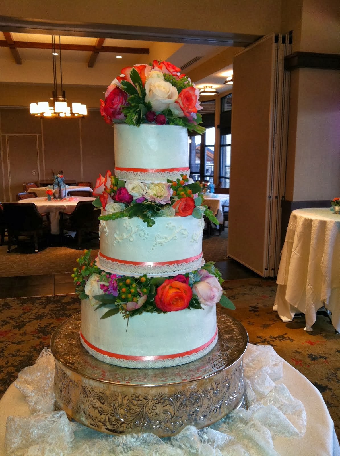 3-tier round buttercream