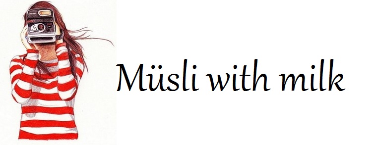 Müsli with milk