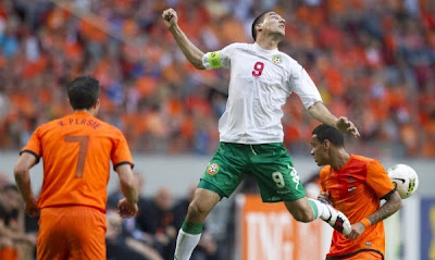 България успя да постигне доста шокираща победа с 2:1 като гост над един от големите фаворити на Евро 2012 Холандия