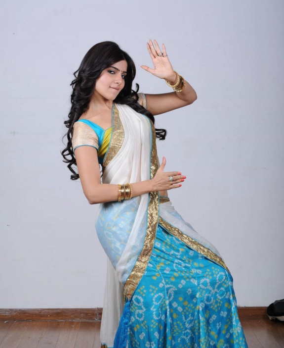 Cute Actress: Samantha in Blue Half Saree