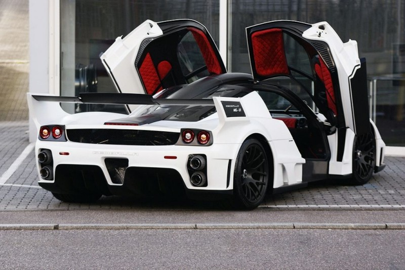 HD Car wallpapers ferrari enzo black and white