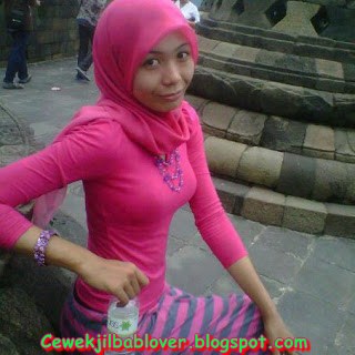 Foto Jilbab Ketat ala Cewek ABG Masa Kini Terbaru 2014 Foto Jilbab Ketat ala Cewek ABG Masa Kini Terbaru 2014