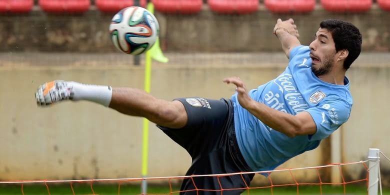 Suarez Ngaku Siap Hadapi Timnas Inggris Suarez Ngaku Siap Hadapi Timnas Inggris