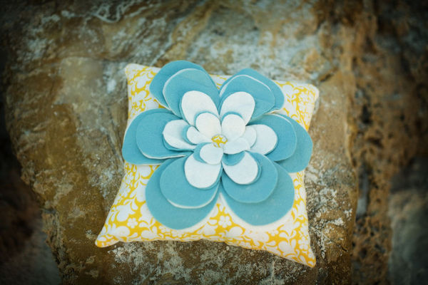 decoracao de casamento azul e amarelo em sitio:Solteiras Noivas Casadas: Decoração do Casamento: Amarelo e Azul decoracao de casamento azul e amarelo em sitio:Solteiras Noivas Casadas: Decoração do Casamento: Amarelo e Azul