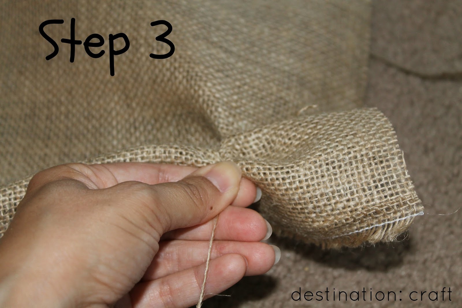 Destination Craft How to Cut Burlap (without making a HUGE mess)