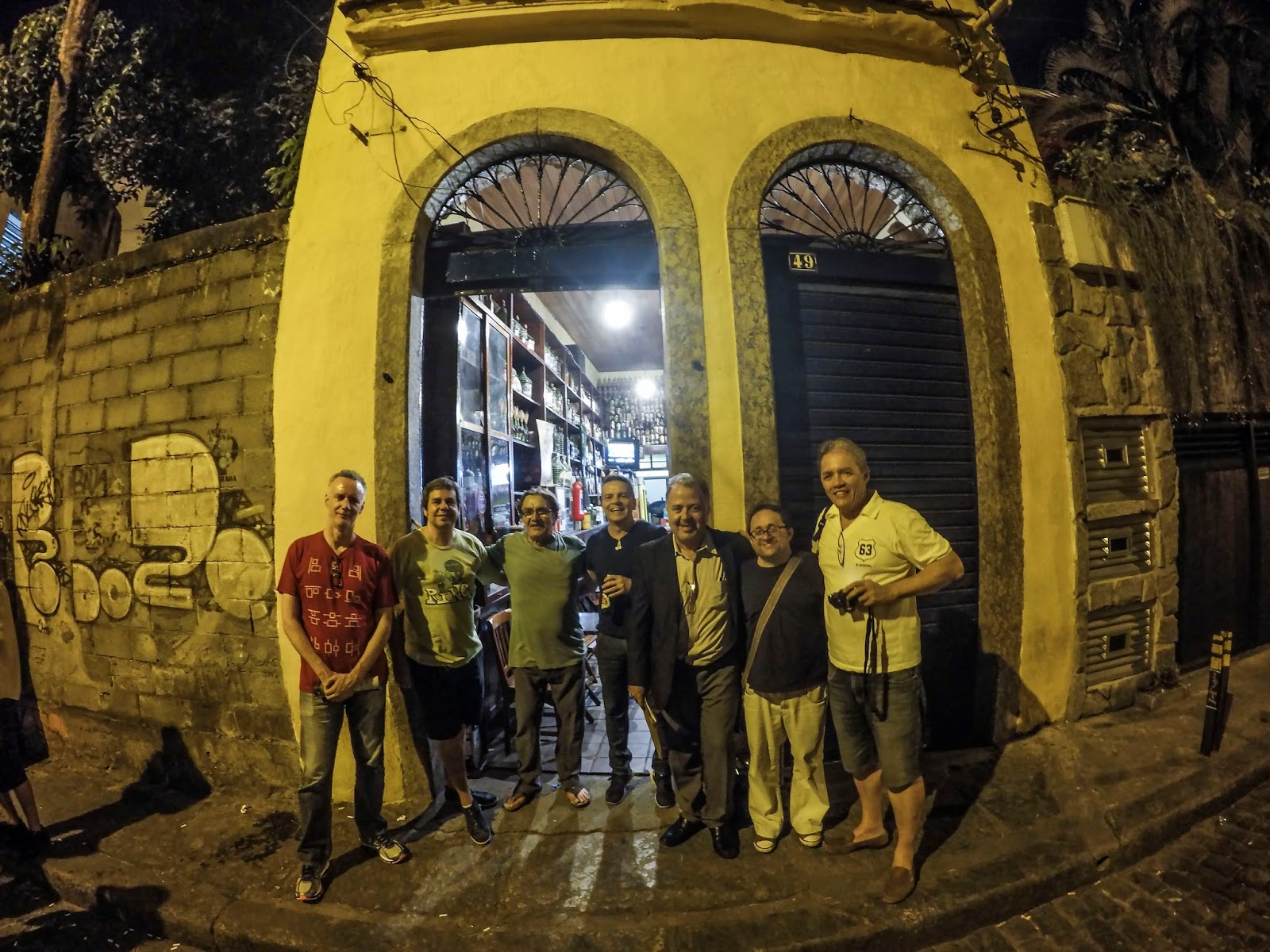 TIRE AS MÃOS DO MEU "PÉ SUJO" Bar do Zé, um pé sujo como é de verdade