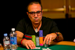 Qi poker player
