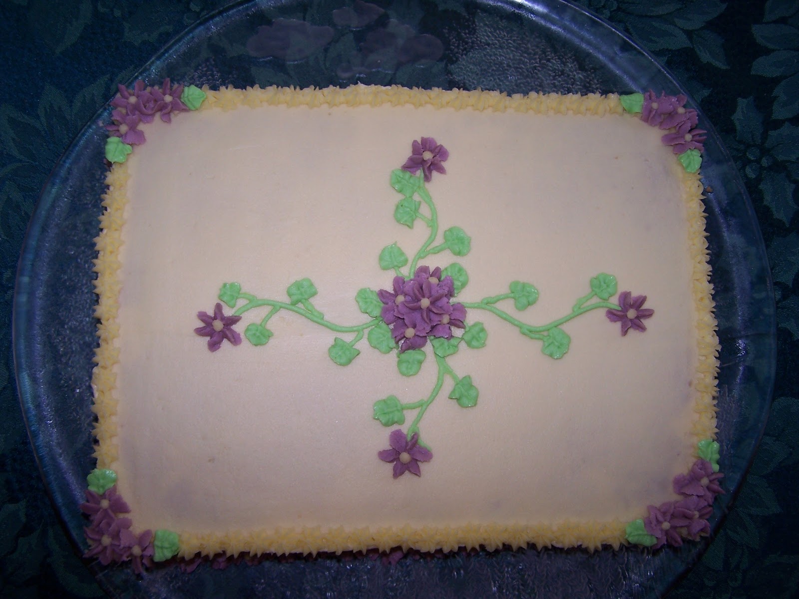 Cake Lady in Training Flowers and Vines Cake