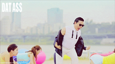 De gorrita y con tremendo culo se la come toda