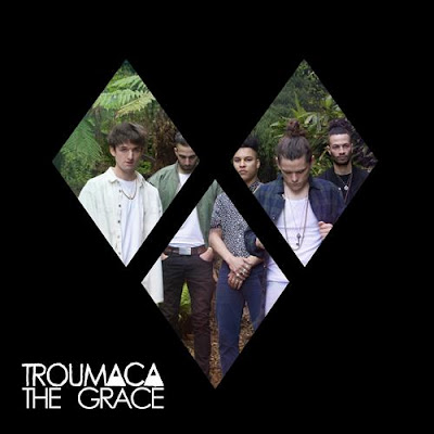 0002762614_500 Troumaca – The Grace