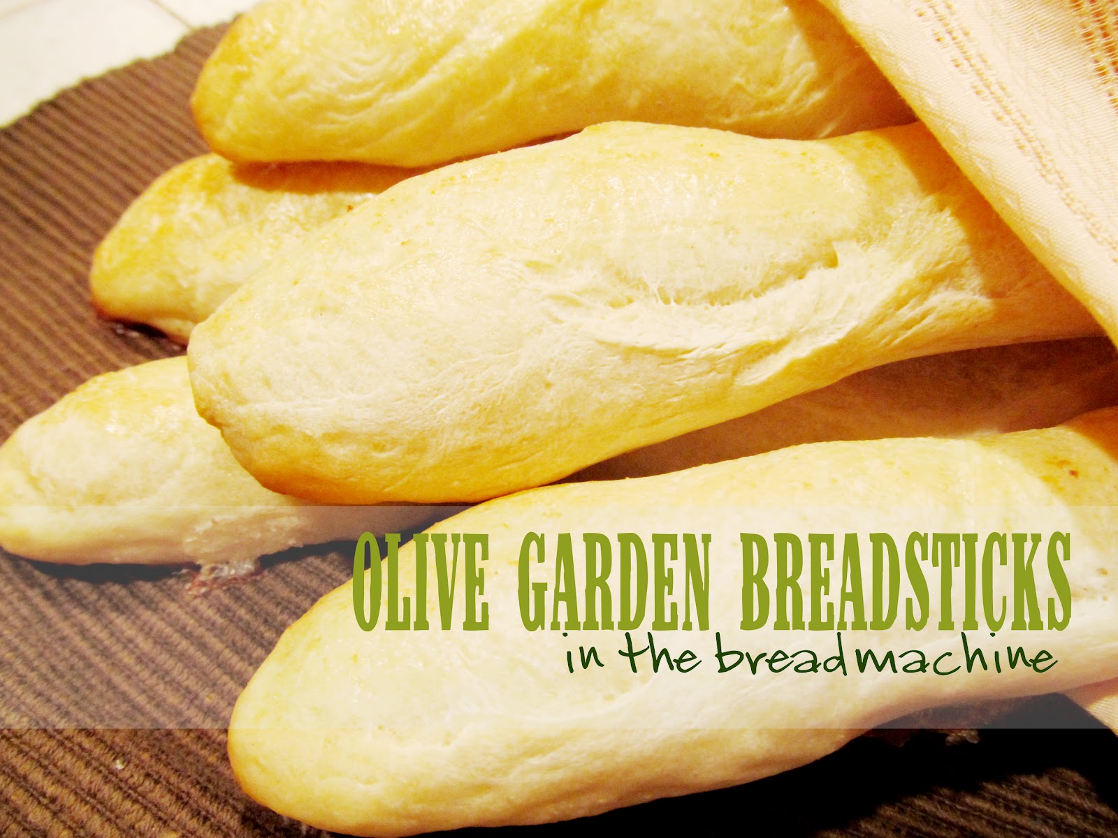 Lovely Little Snippets Olive Garden Breadsticks {in the Bread Machine}