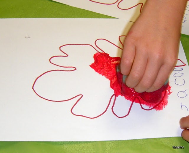 Tippytoe Crafts SpongePainted Leaves