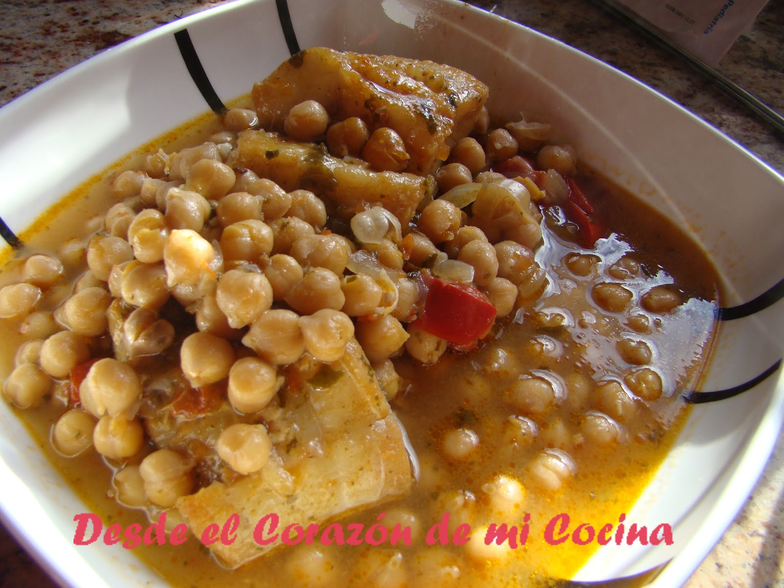 Desde el Corazón de mi Cocina . Garbanzos con bacalao (Olla rápida WMF)