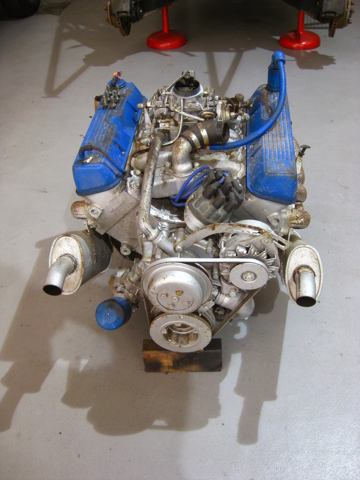 Aussie Old Parked Cars Rover Alloy V8 engine