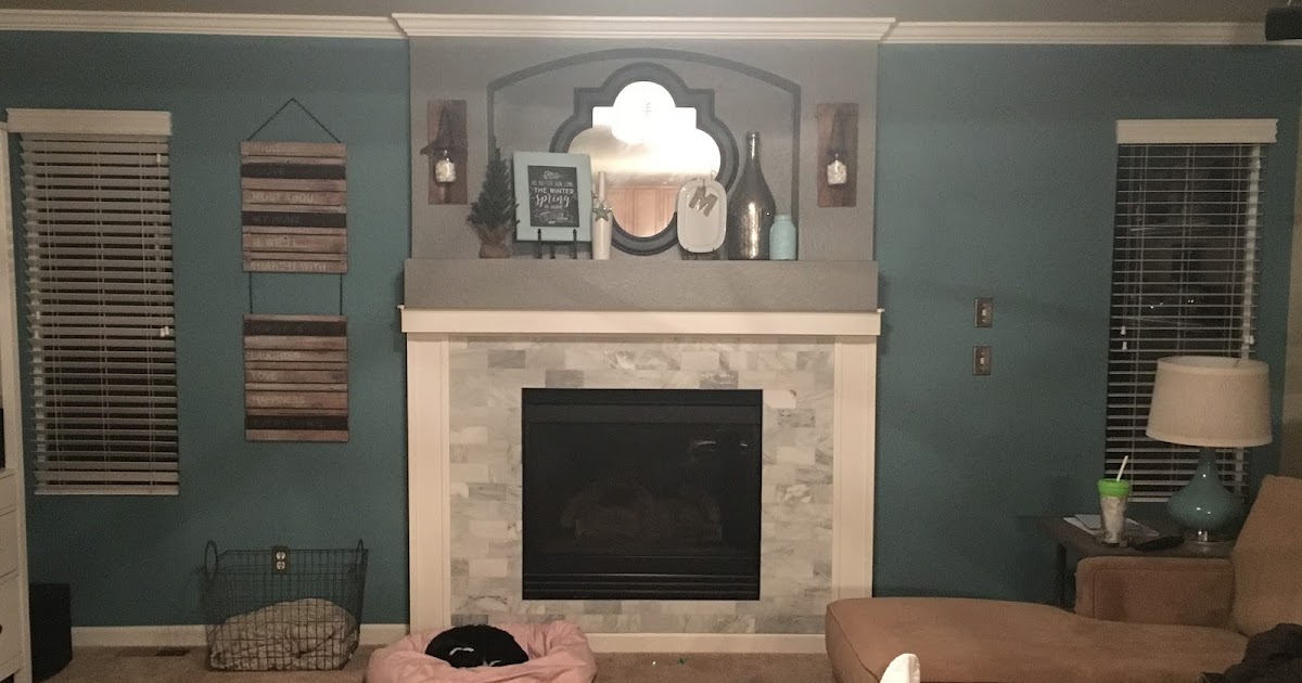 Just Another Day In Paradise: Shiplap Fireplace Wall