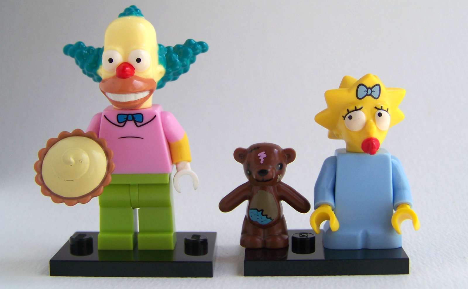 LEGO Simpsons minifigures 71005 Collectible Minfigures Blind bags.
