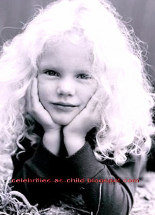Celebrities As A Child: Taylor Swift Childhood Photos