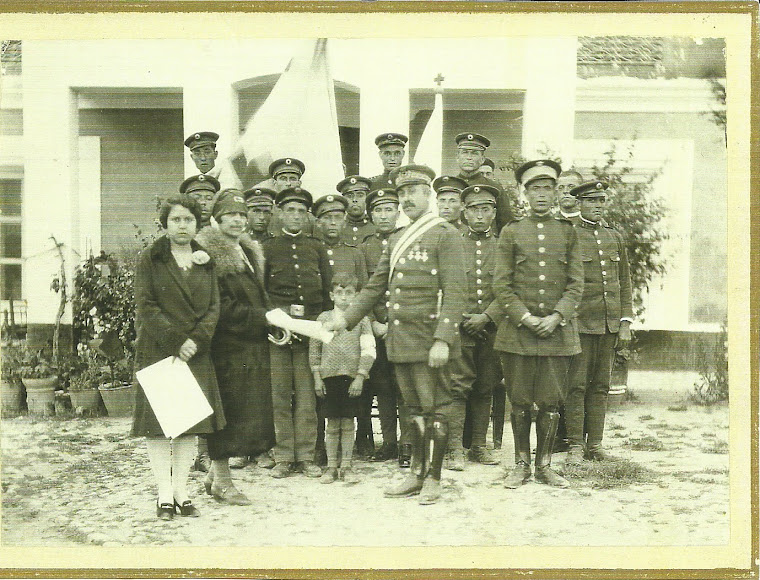 LAURA MARTÍNEZ VAZQUEZ CON SU TIA LAURA MARTÍNEZ RAMIREZ, PRESIDENTA DE LA CRUZ ROJA DE TOMELLOSO.