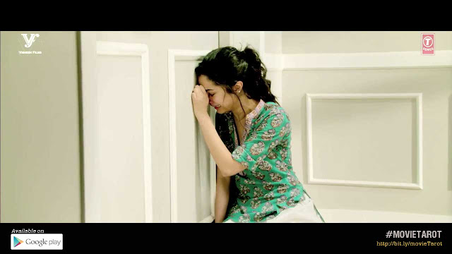 shraddha-kapoor-cires-door.jpg