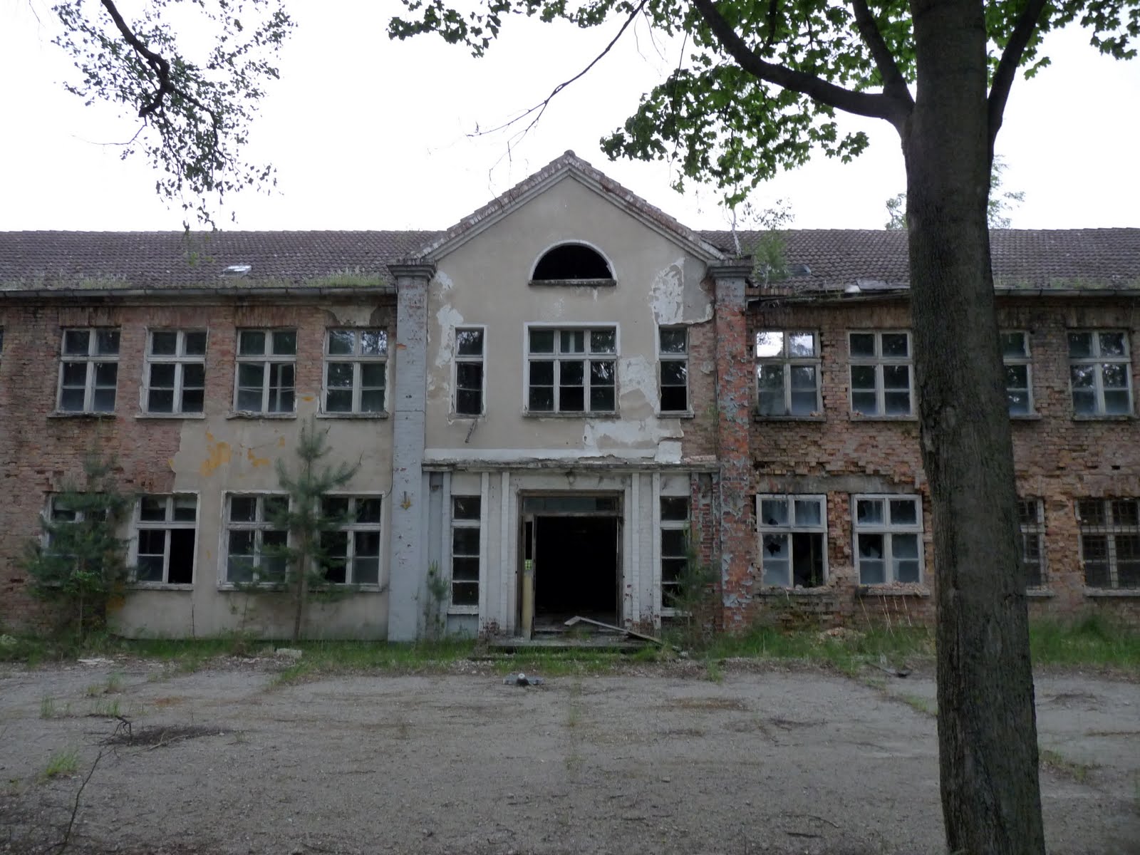 Lichterfelde+Barracks http://www.pic2fly.com/Lichterfelde+Barracks.html