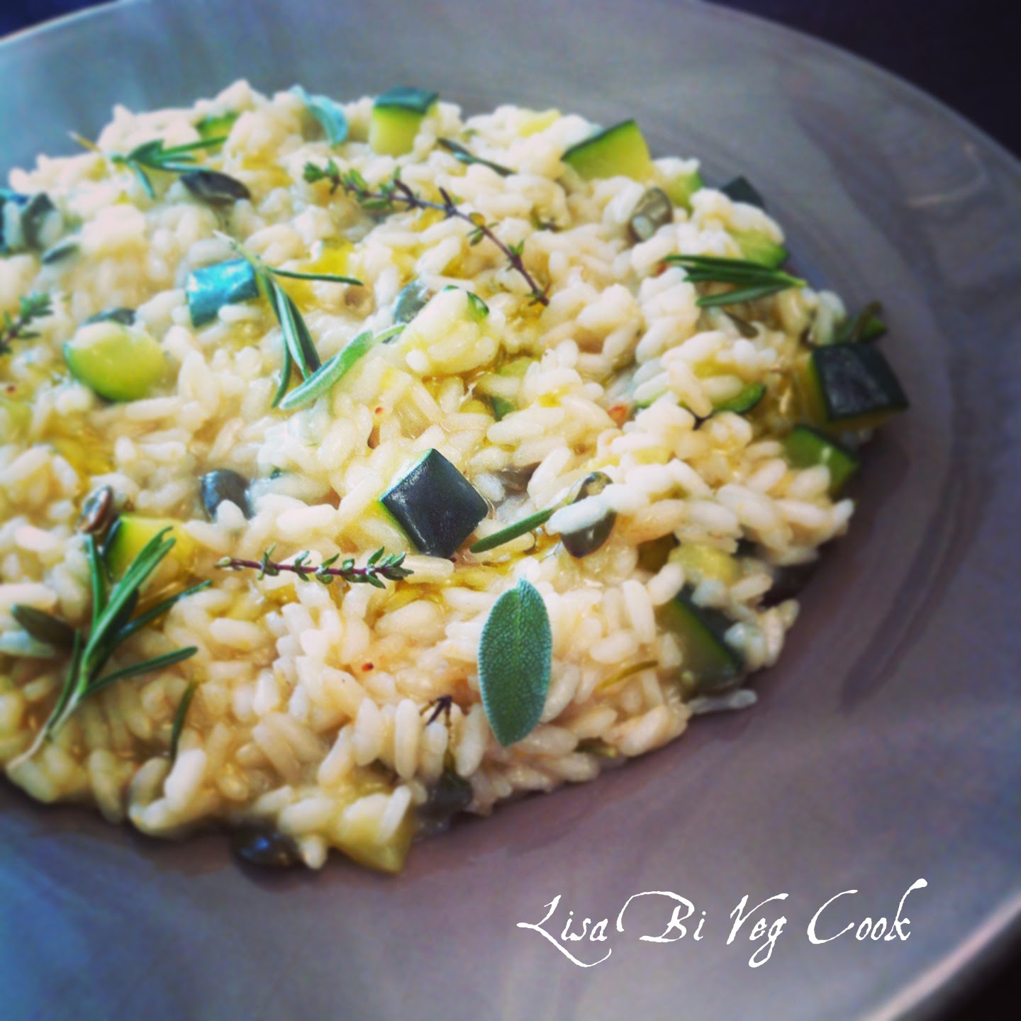 Lisa Bi Veg Cook PRANZO DALL'AMICHETTA E RISOTTO ALLE ZUCCHINE CON