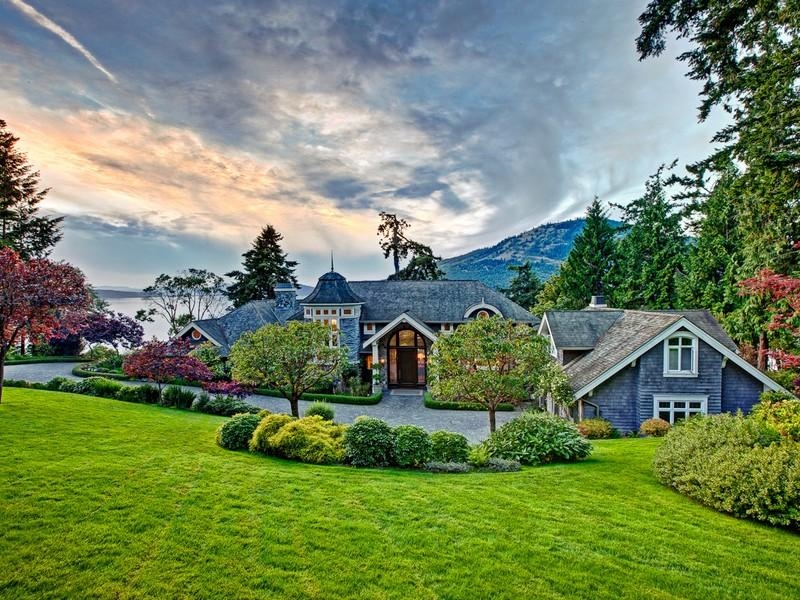 Passion For Luxury Amazing Gated Waterfront Estate For Sale