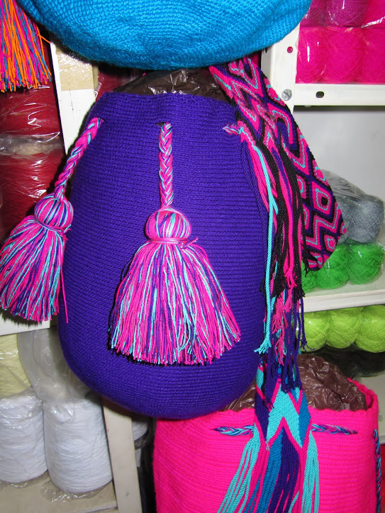 MOCHILA MORADA