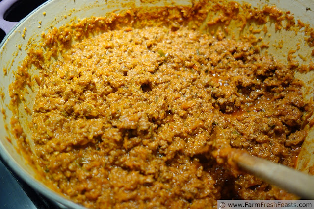 http://www.farmfreshfeasts.com/2013/05/very-veggie-sloppy-joes-for-crowd.html