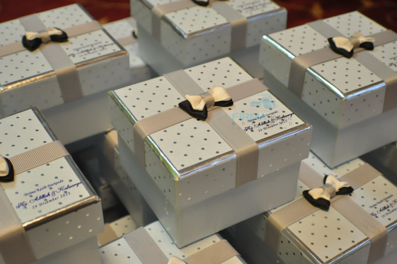 Firma Kreatif Sdn Bhd: Gift Box - Nazrul & Izmira