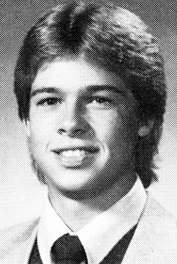 20 Celebrity Yearbook Photos