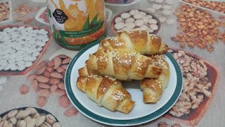 Recette des Croissants fourrés au fromage et reste de poulet fais
