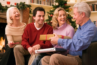  نصائح لزياده الحب بين أهل الزوج والزوجة - عائلة - العائلة - هدايا عيد الميلاد