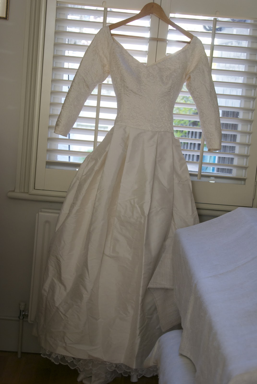 Chez Roselyne CHRISTIAN DIOR WEDDING DRESS (suite)