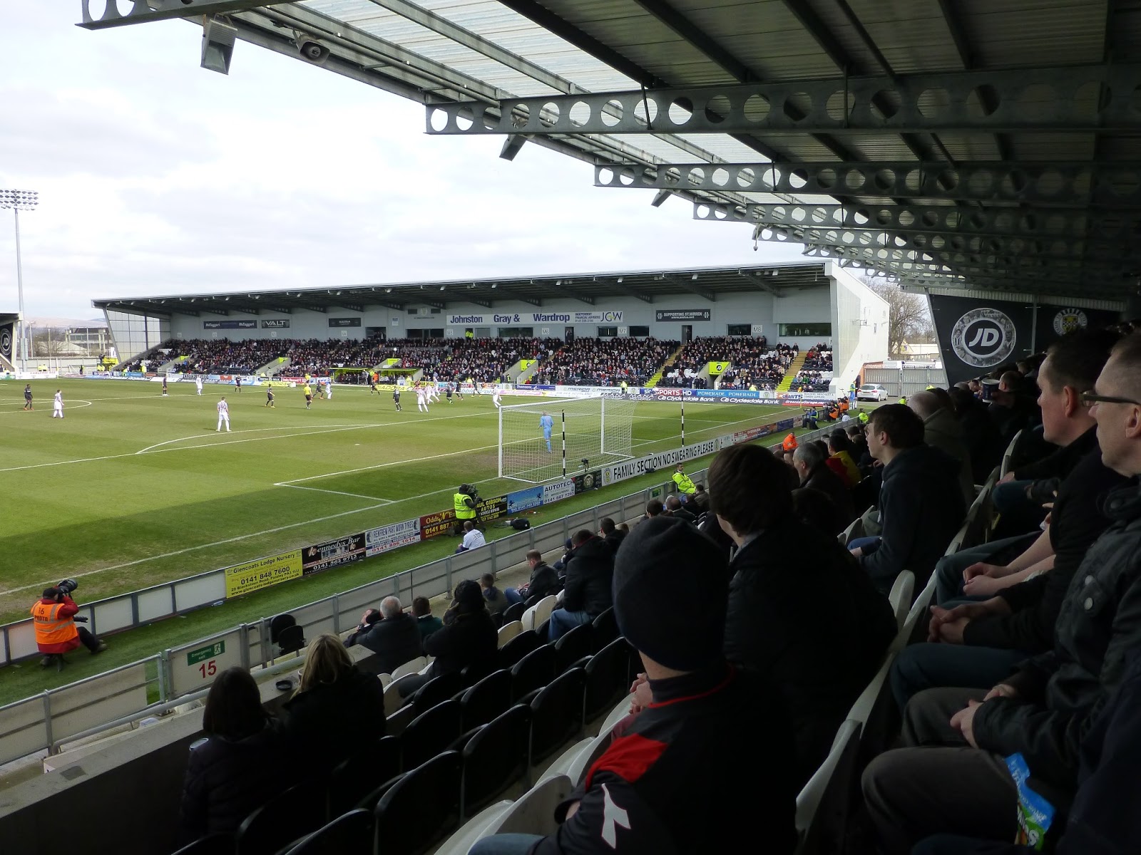 Extreme Football Tourism SCOTLAND Saint Mirren FC