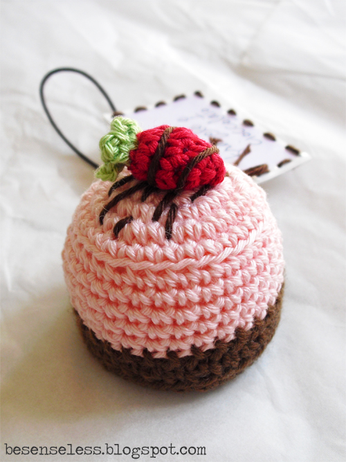 Dolci amigurumi  Torta+amigurumi+fragola+e+cioccolato+-+strawberry+and+chocolate+crochet+cake