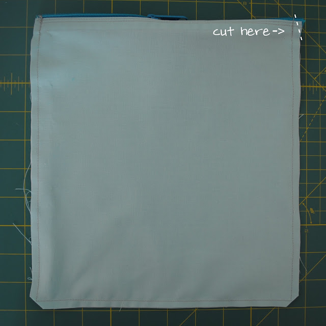 Clover and Violet French Seam Zipper Pouch (A Tutorial)