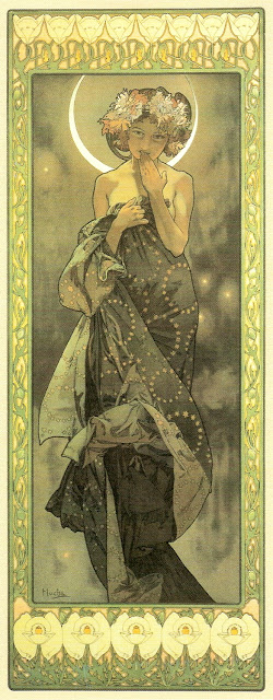 La Luna luna-mucha