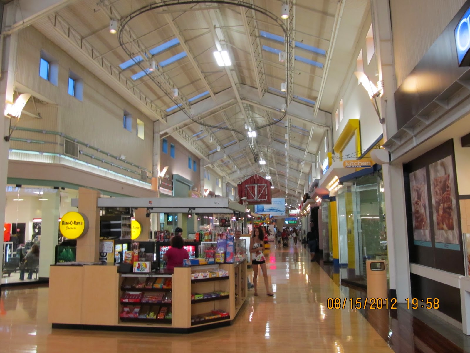 Trip to the Mall Gurnee Mills (Gurnee, IL)