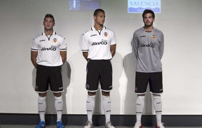 Tano Bonnín Vásquez en la presentación del uniforme del Valencia